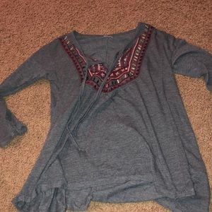 3-quarter sleeve shirt.